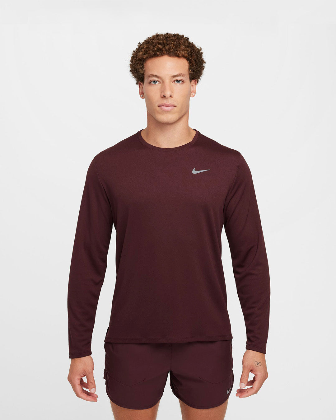 Nike Miller Long Sleeve Top